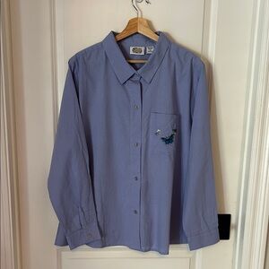 Collections Etc Women’s 2X Purple blouse with butterfly embroidered pocket